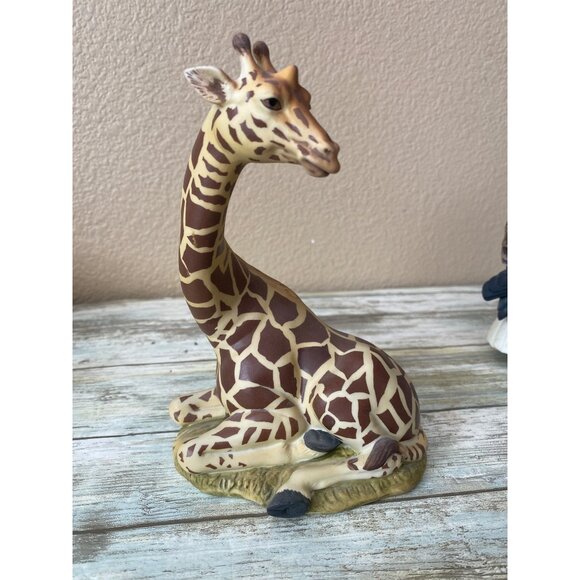 Set of 3 Andrea by Sadek Wildlife Bear Eagle Giraffe Figurines Japan Porcelain - Picture 7 of 16